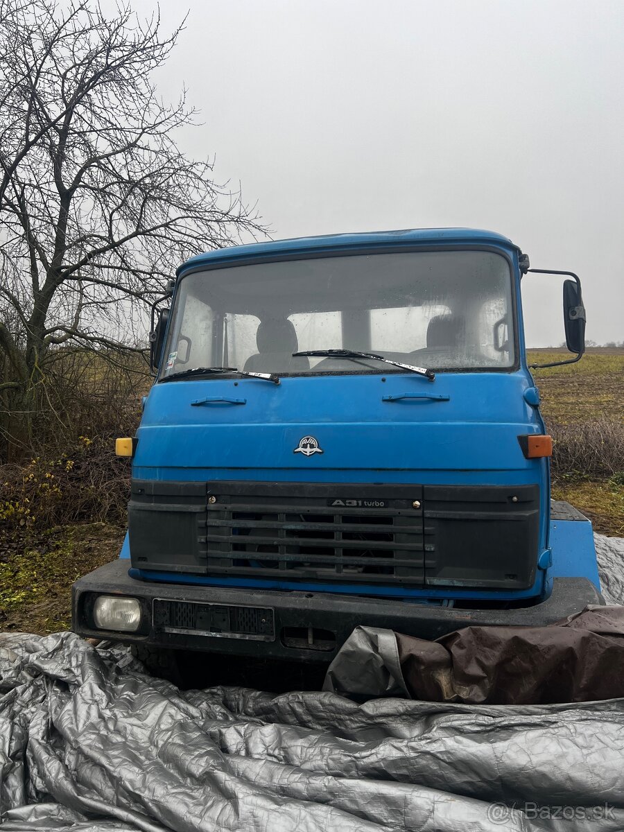 Predám Aviu 4x4 na náhradné diely