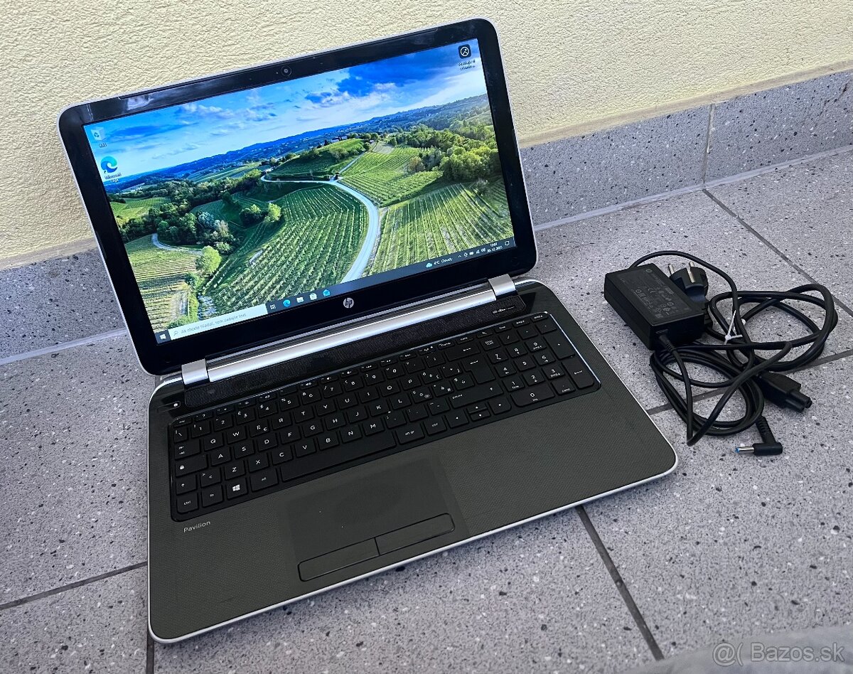 HP Pavilion / Celeron 1007U / 8GB RAM / 120GB SSD / 15.6"