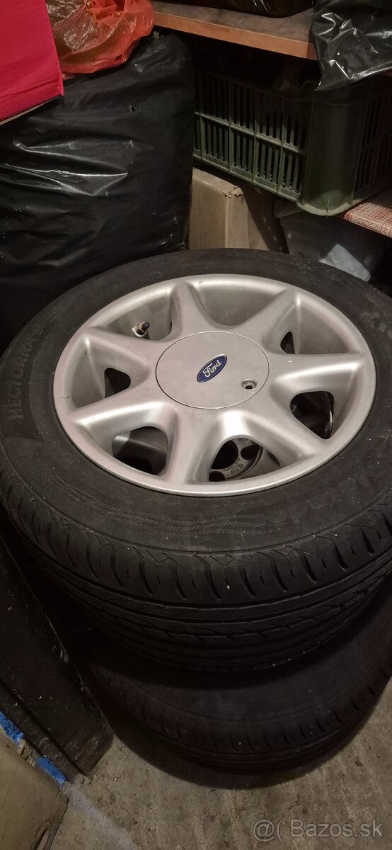 Ford Fusion elektrony +pneu