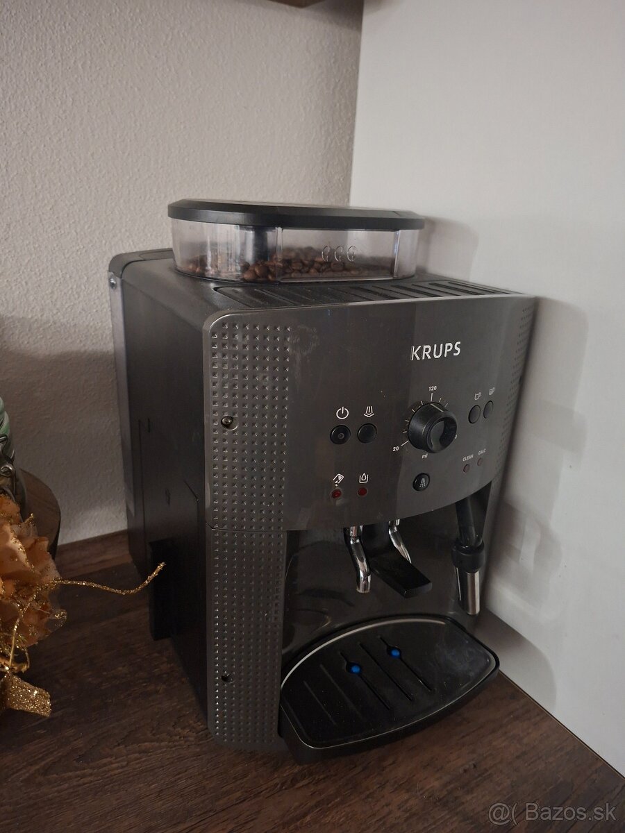 Automaticky kavovar Krups