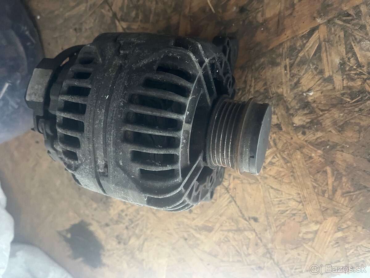 Alternátor Passat b5,5