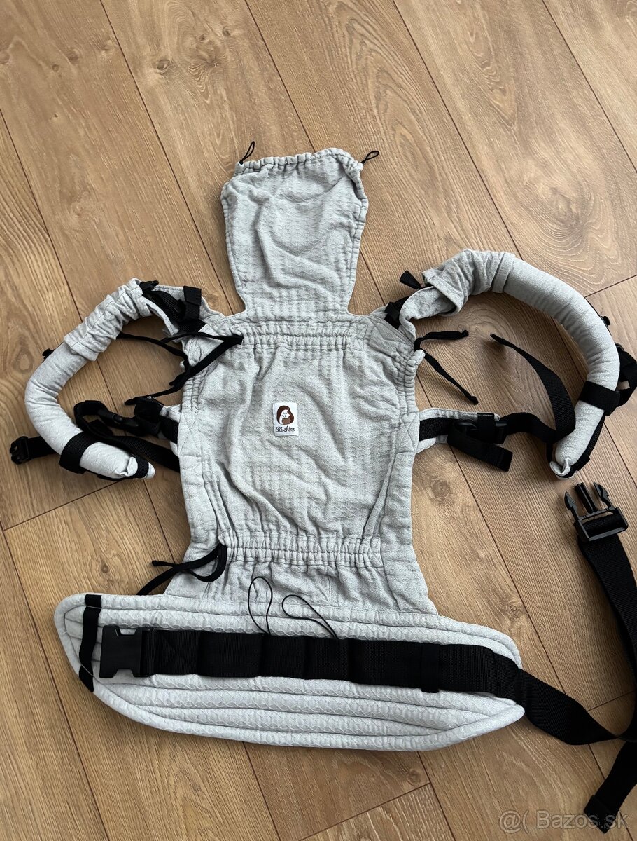 Ergonomicky nosic Richino Flexible