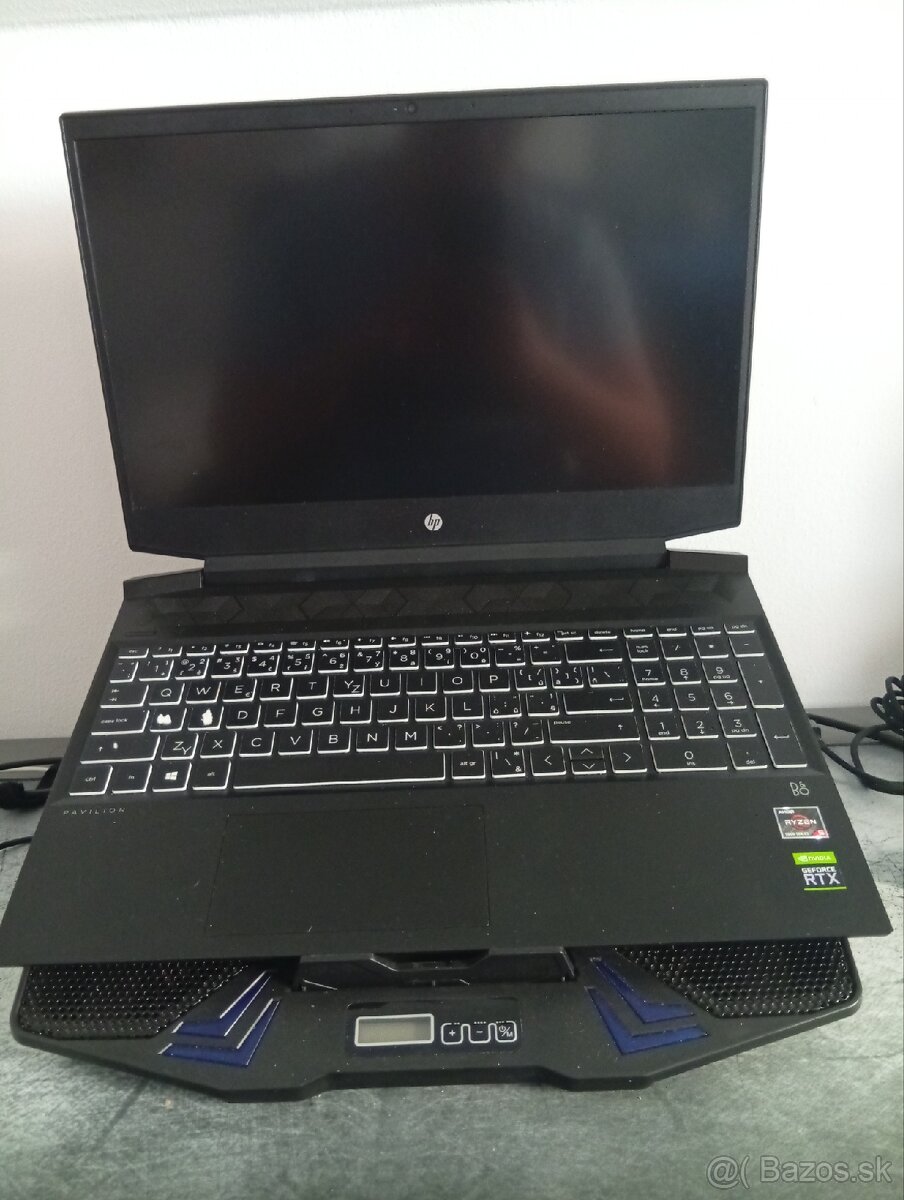 HP PAVILION GAMING 15 aj s plným príslušenstvom