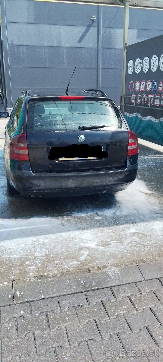 Predám na diely vcelku škoda Octavia.2.2.0.103kw