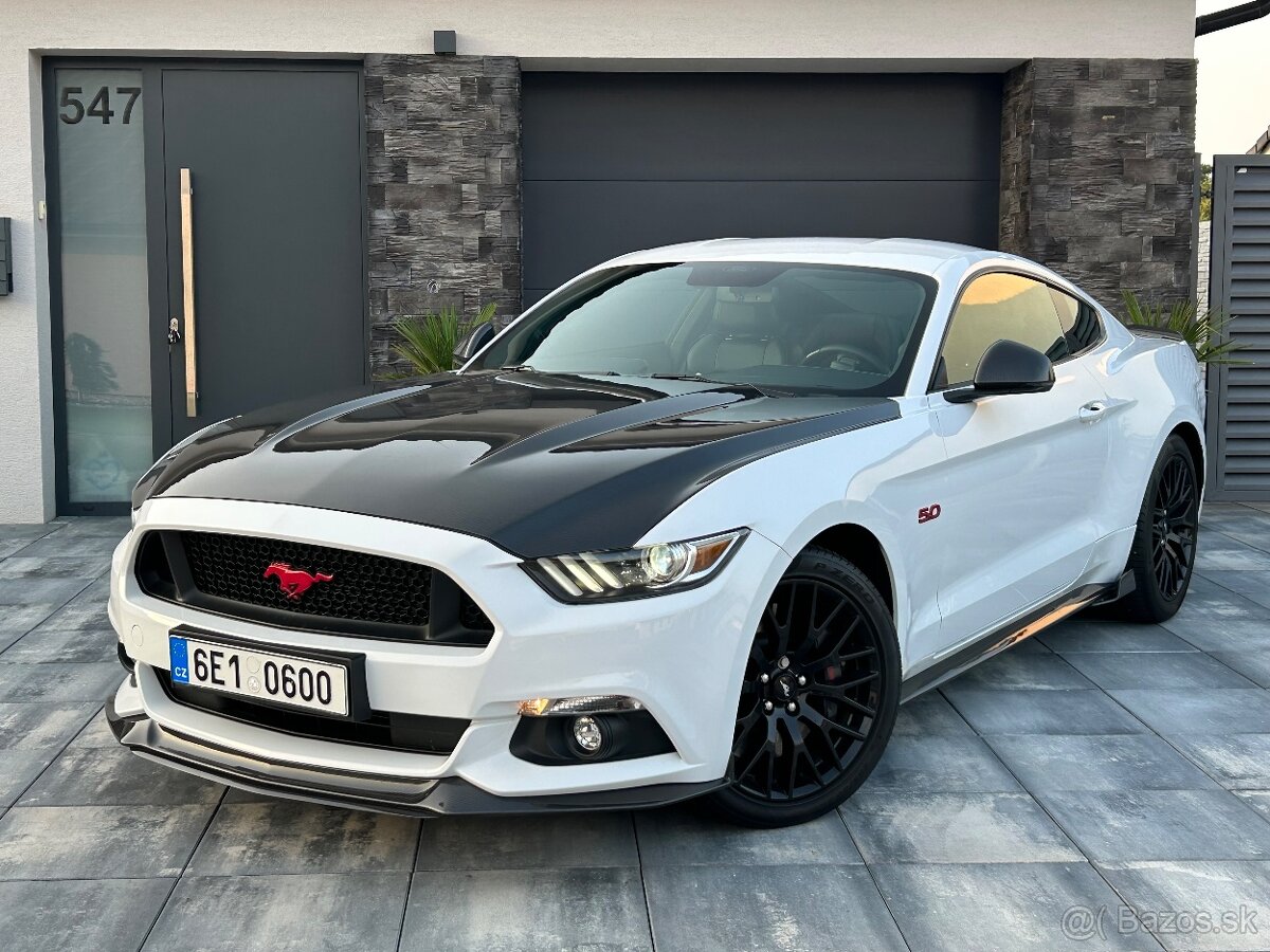 Ford Mustang 5.0Ti-VCT V8 GT nové v ČR 9900km