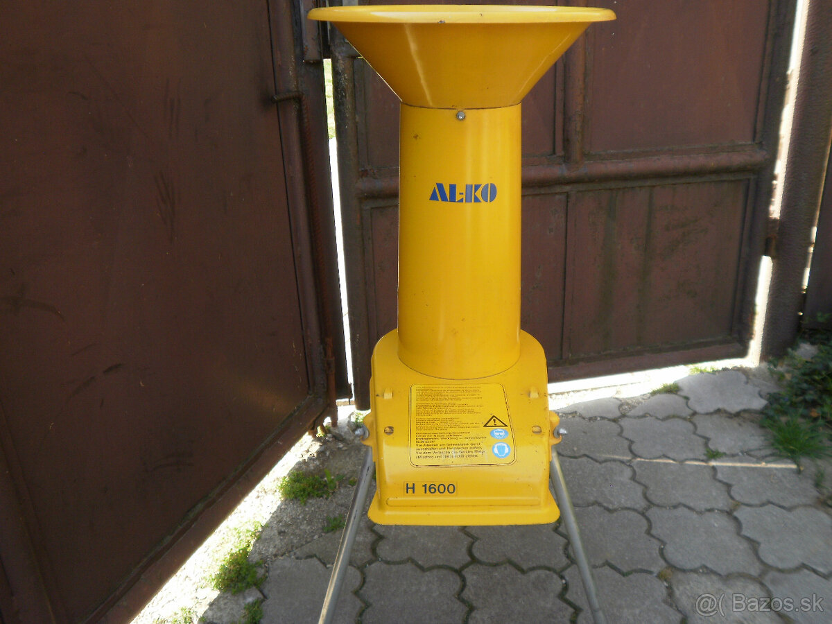 Drvička ovocia a rôzneho.odpadu-Alko