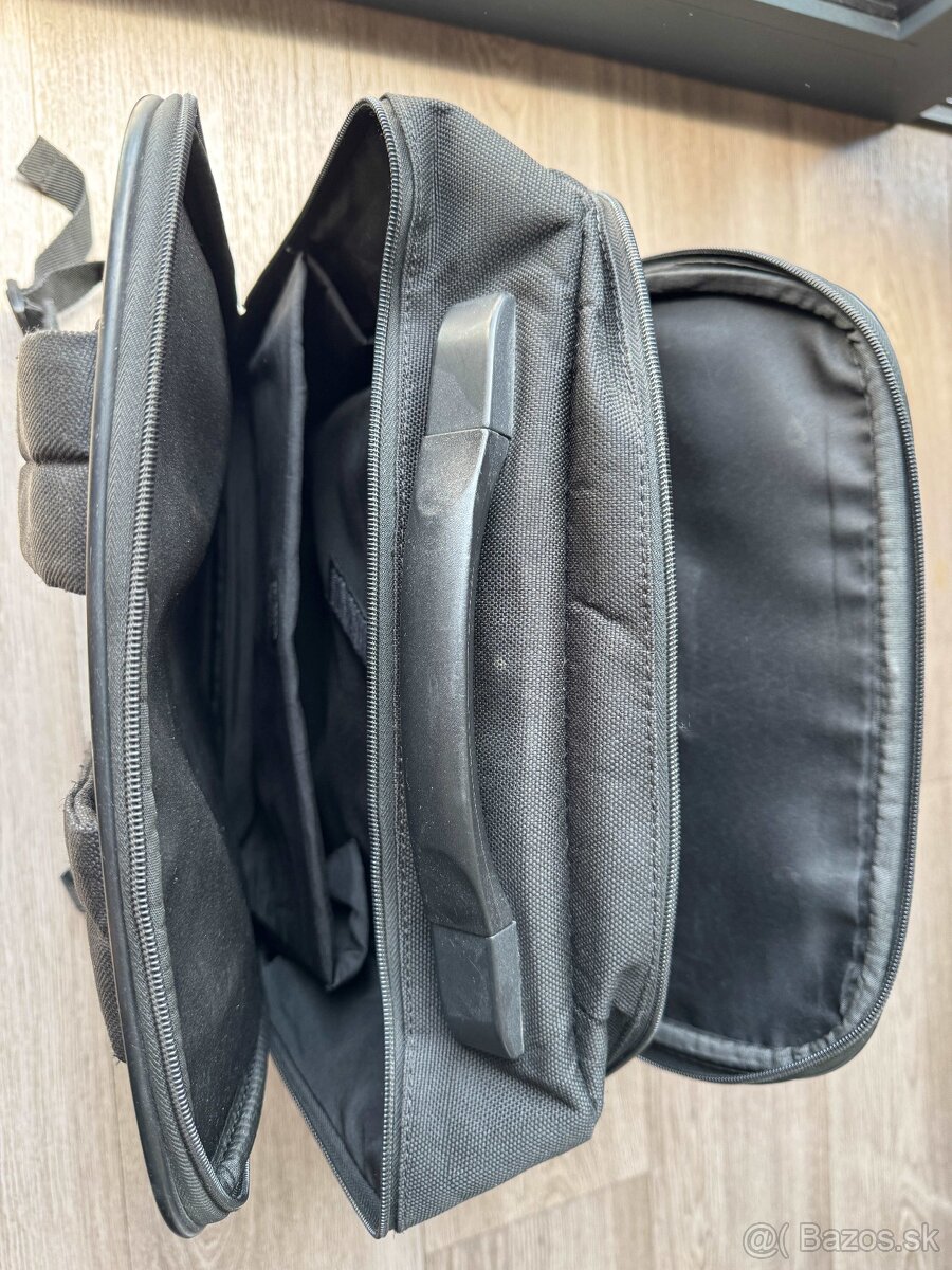 Predám batoh na notebook American Tourister