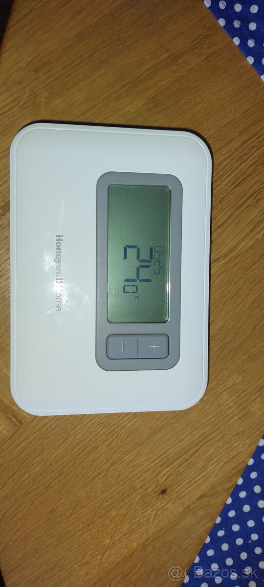Digitálny programovateľný termostat Honeywell T3