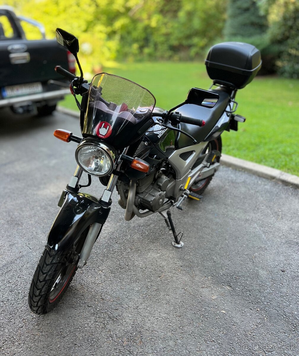 Honda CBF 250