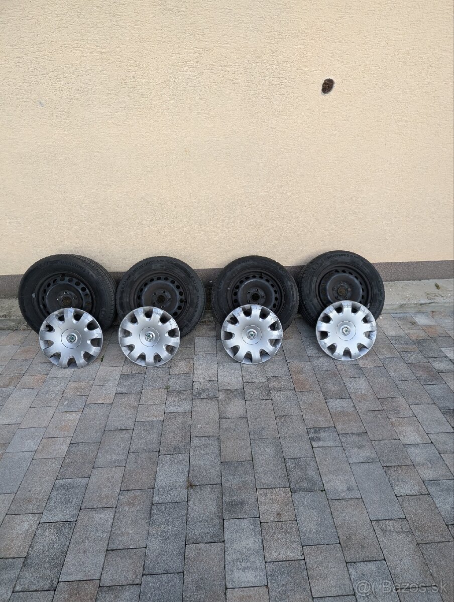 Predám kolesá zo Škody Octavia 2 . 195/65/R15 H