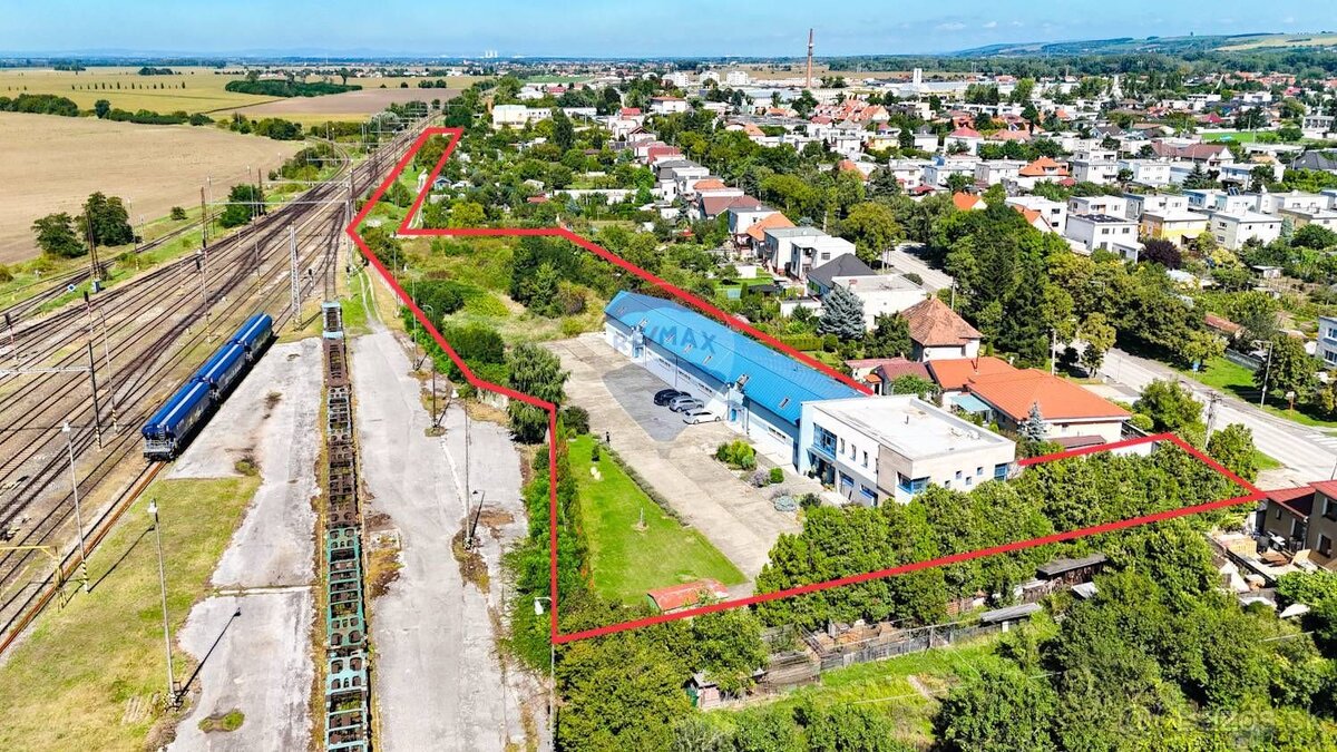 Na predaj: Obchodno-skladový areál s možnosťou vlečky – Sere