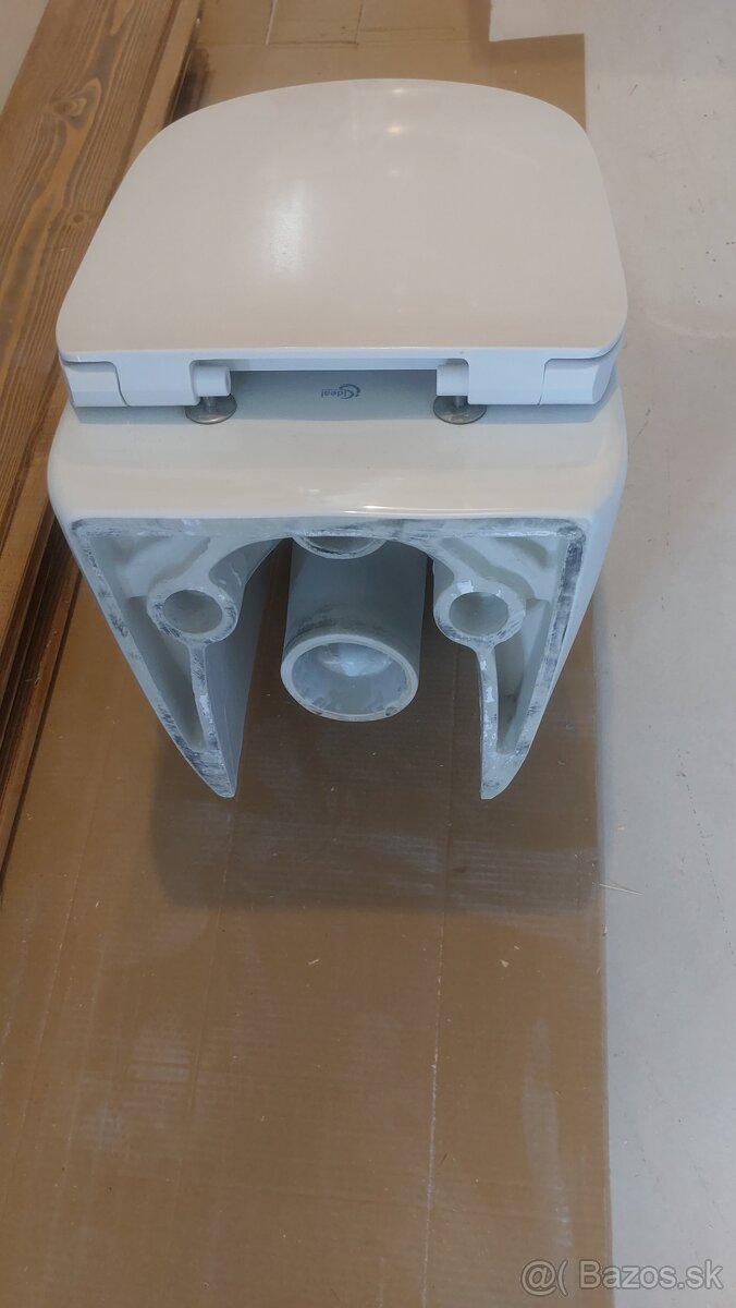 Nova zavesna WC misa na geberit