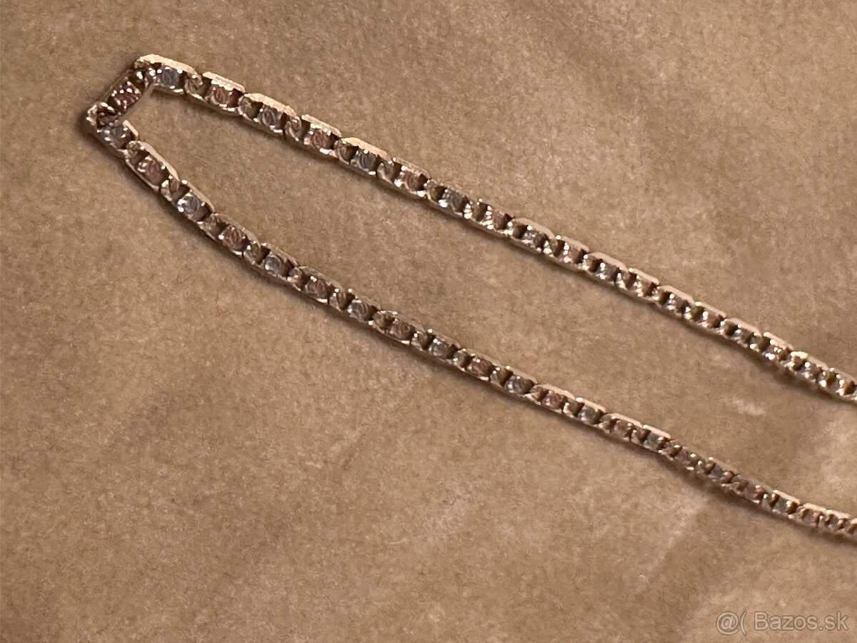 Krátka zlata retiazka trojfarebna 14kt zlato