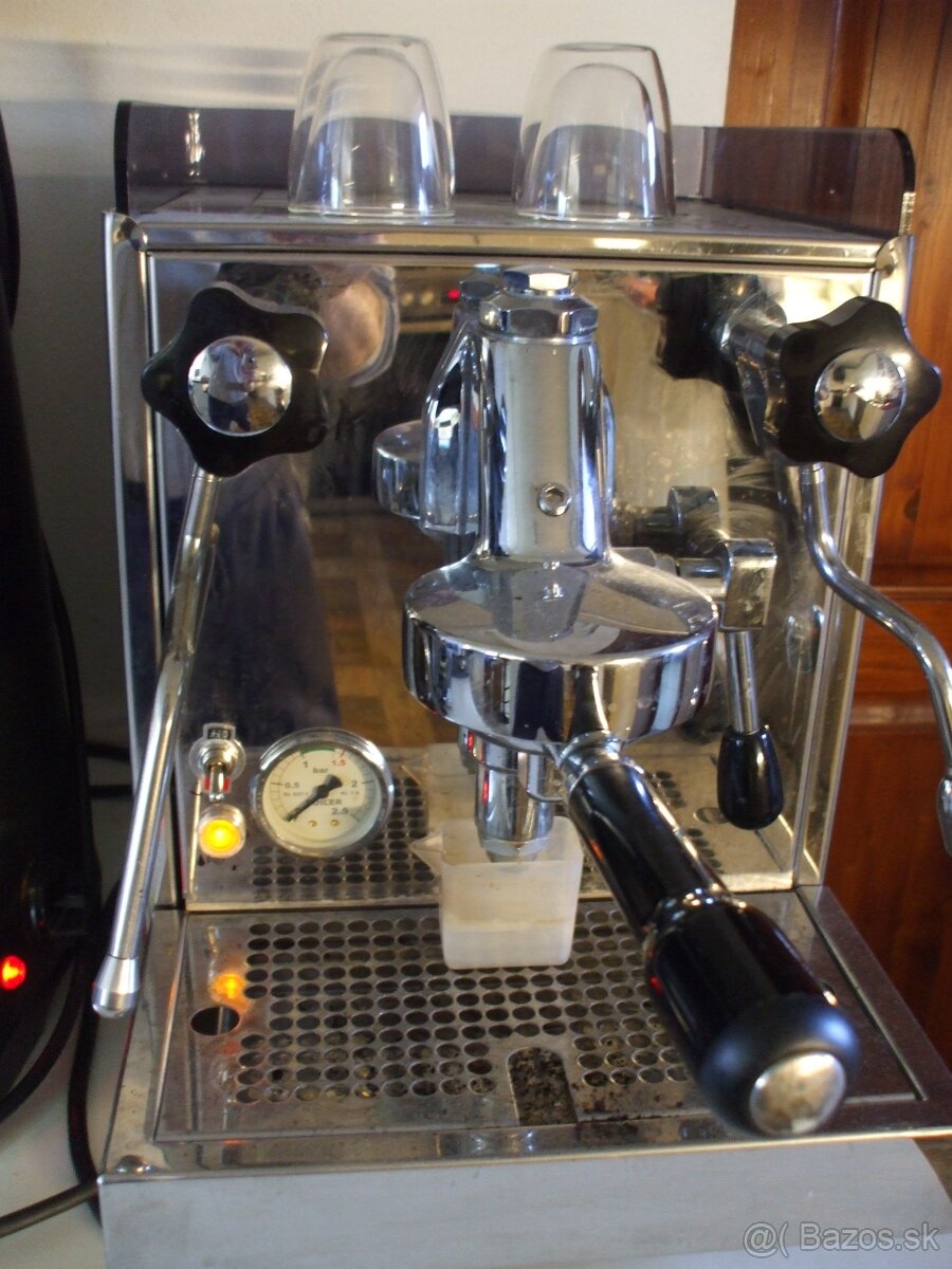 Predam Profi kavovar La Pavoni CEM hlava E61