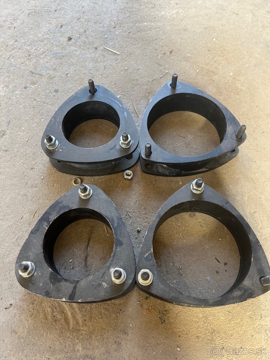 Podložky pre Subaru Forester