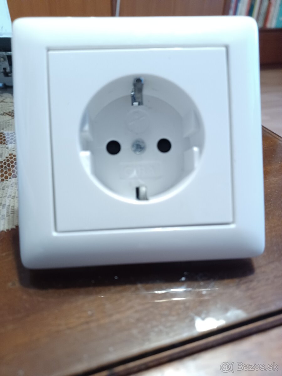 Elektromateriál