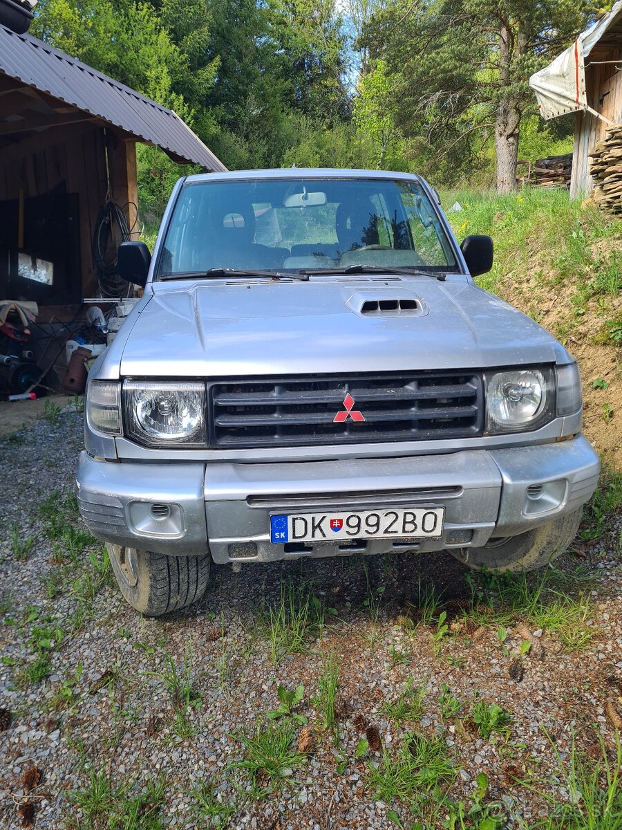 Mitsubishi pajero 2,5