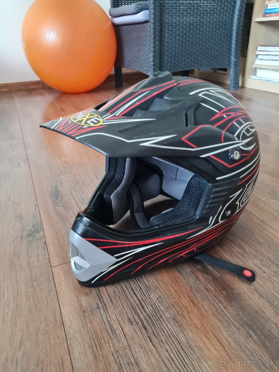 Helma prilba na motorku/bicykel motorcycle helmet