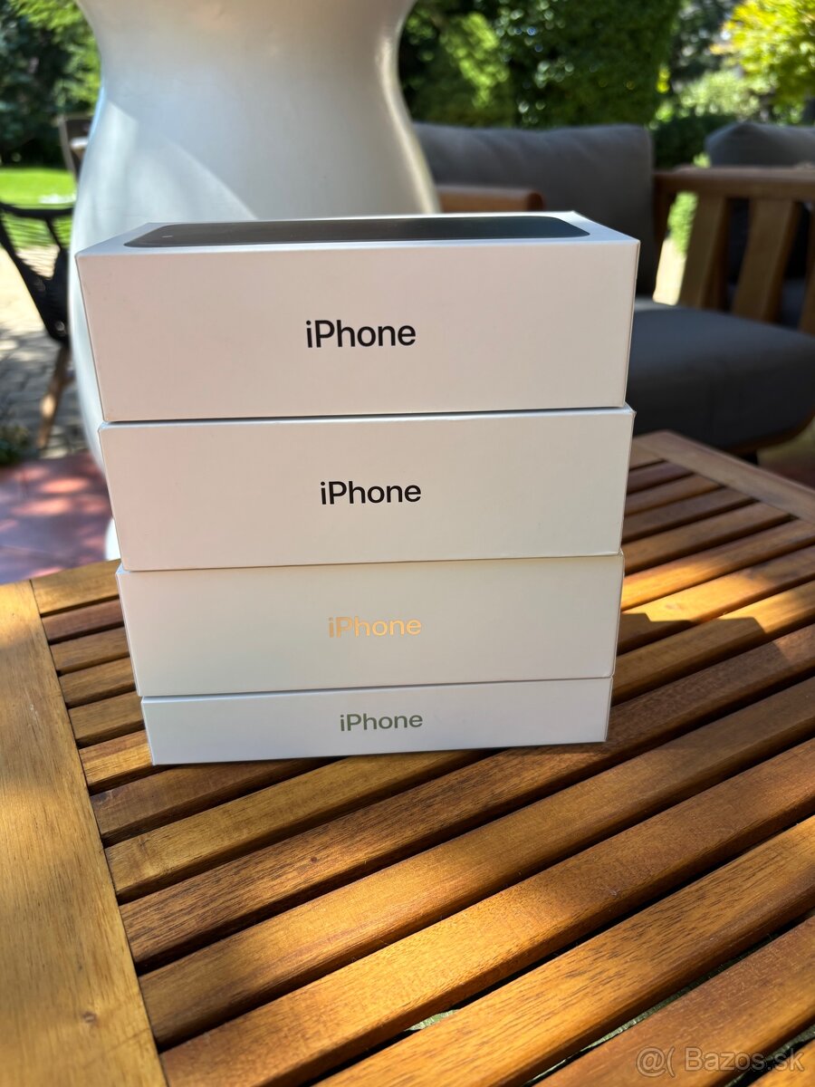 Predám originálne krabičky od iPhonov – výborný stav
