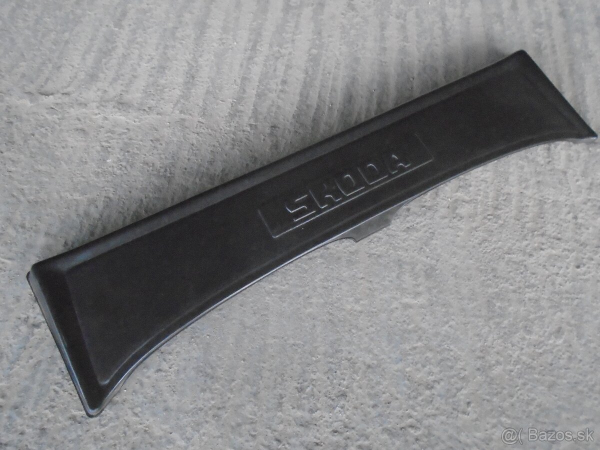 škoda 105, 120, 125, 130, 136, Rapid, Garde Plast na kapot