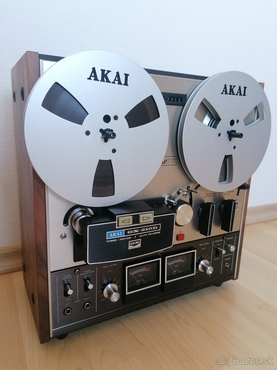 Akai GX 210D