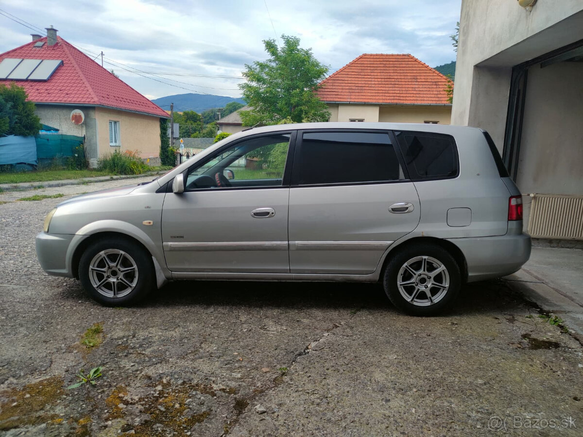 Kia Carens 2.0 CRDi 83 kW, r.v. 2003
