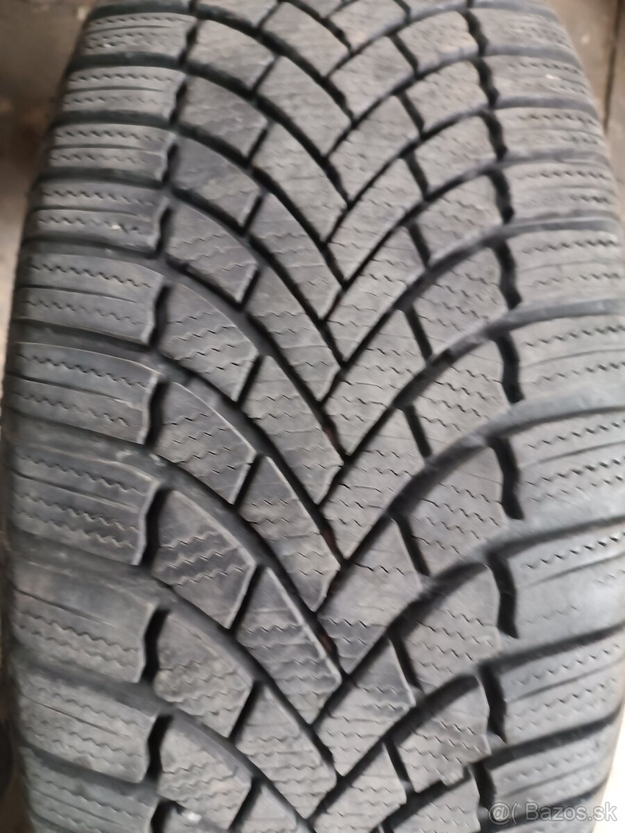 Zimne pneumatiky Bridgestone 215/55R17
