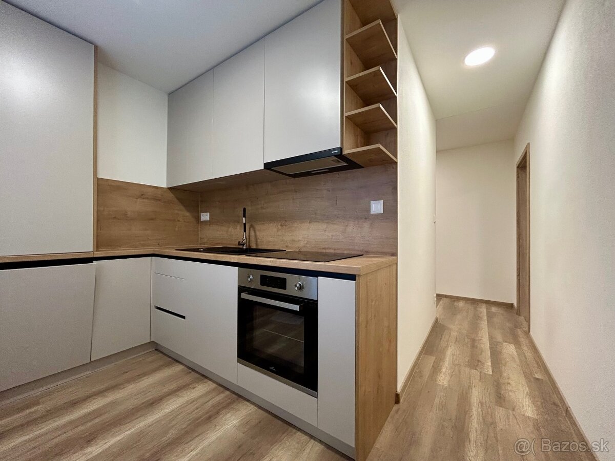 Exkluzívne : Na prenájom 2,5 izbový byt na Fončorde