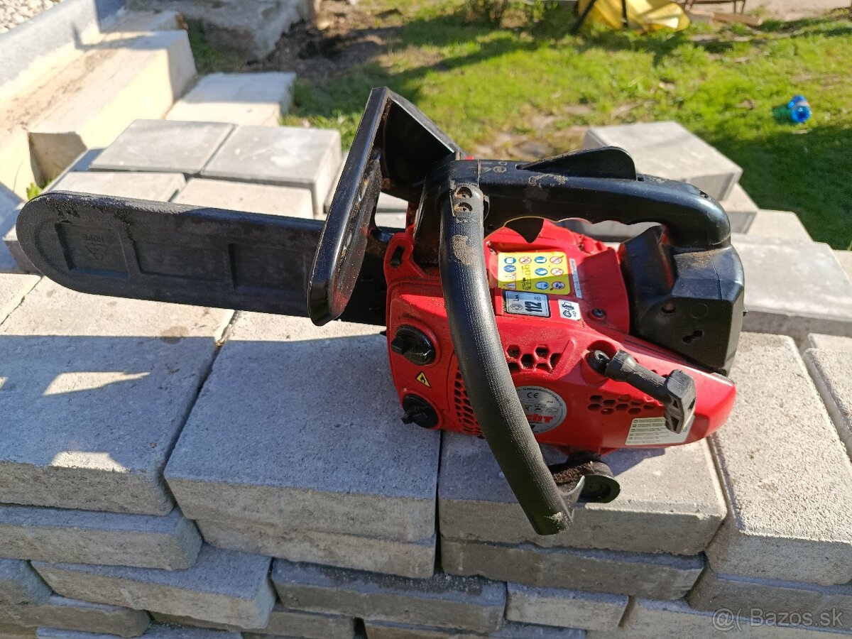 benzínová píla Hecht 927