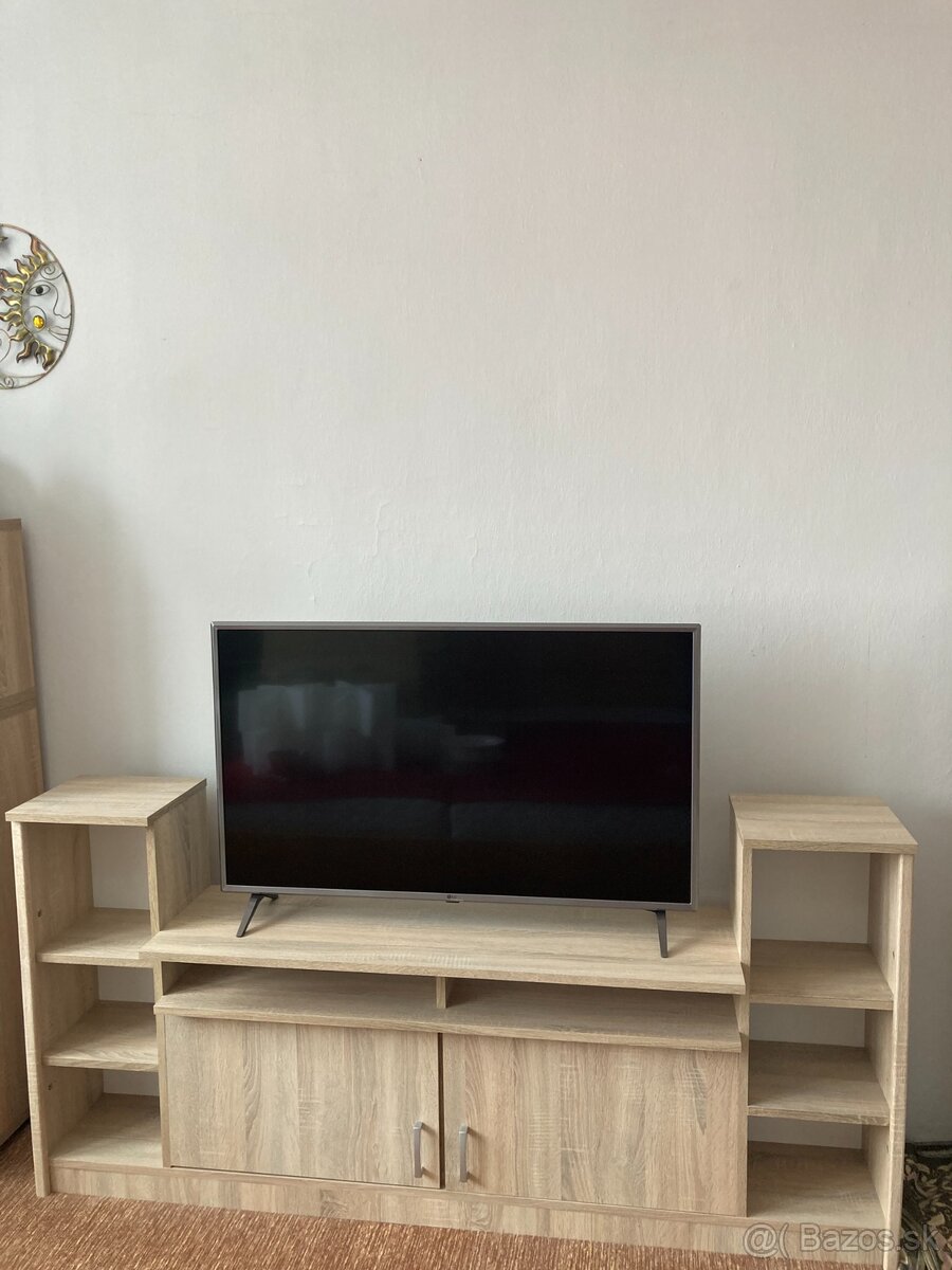 TV stolík