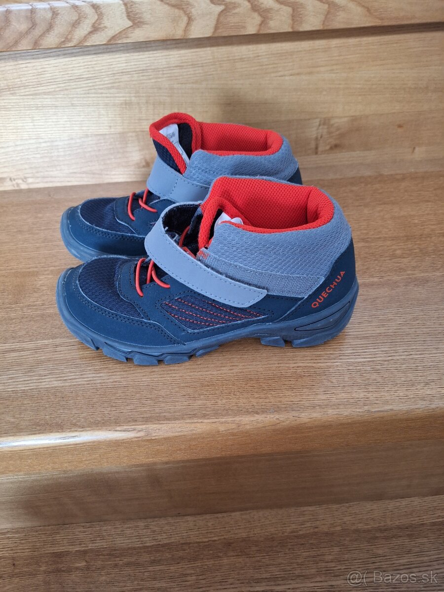 Decathlon turistické topánky č.32