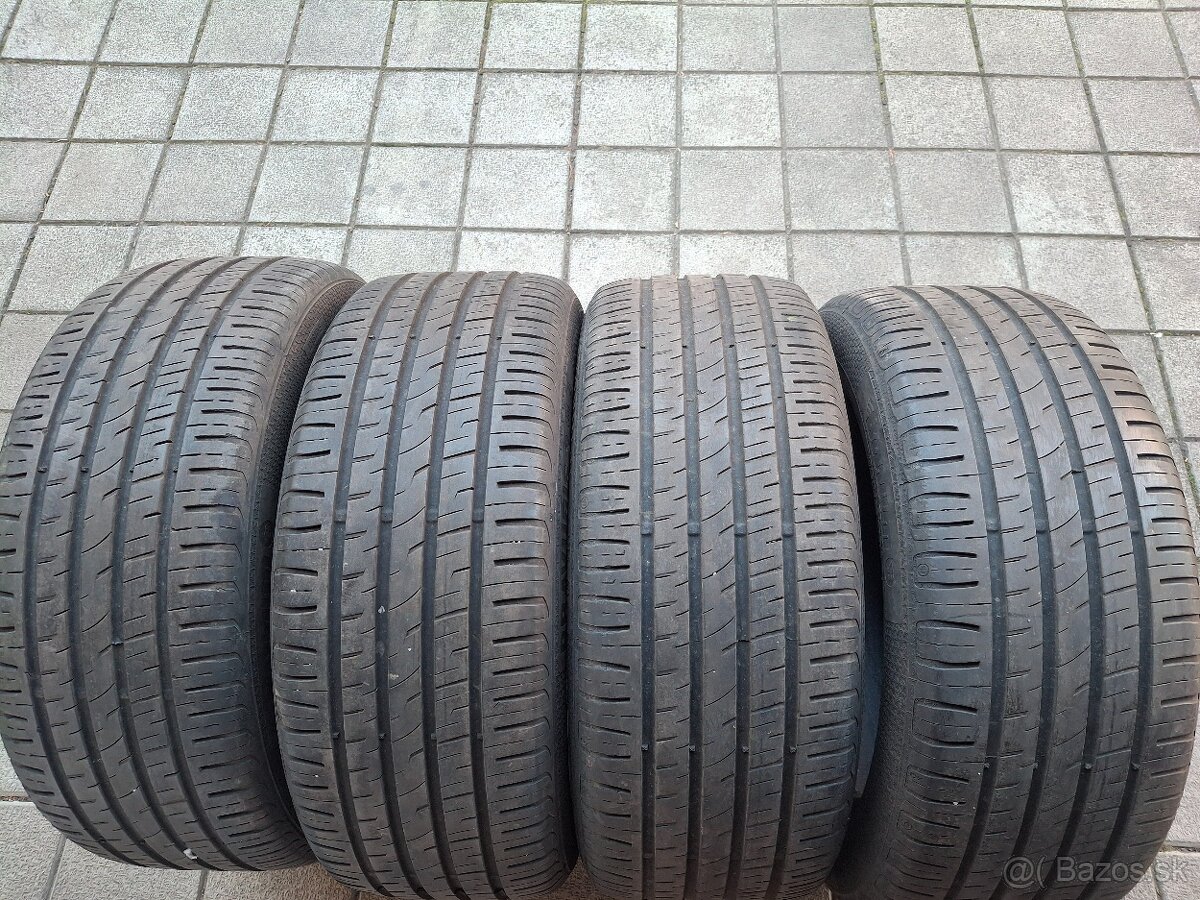 4ks letne 225/55 R17 BARUM