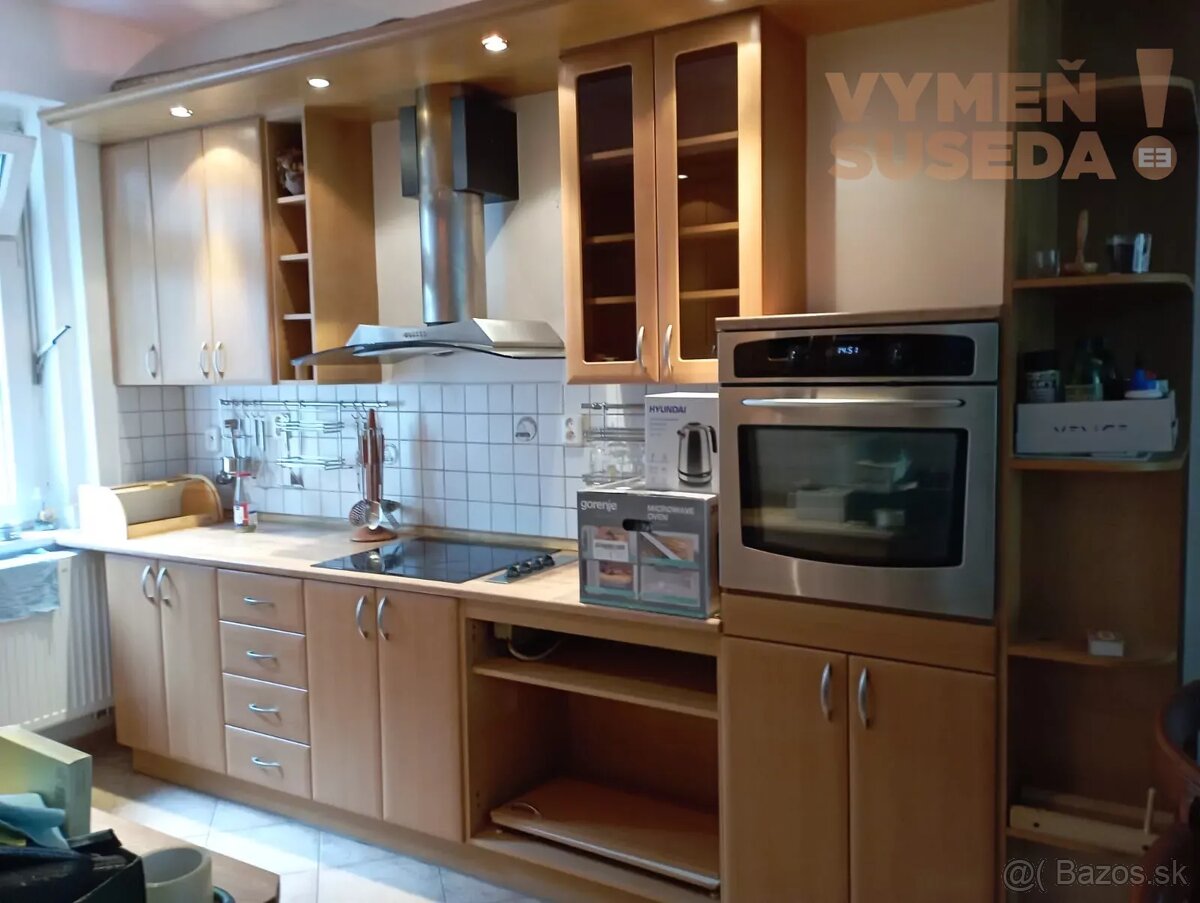 VYMEŇ SUSEDA – VÝNIMOČNÝ 3 IZB. ZARIADENÝ BYT , ORAVSKÁUL.,