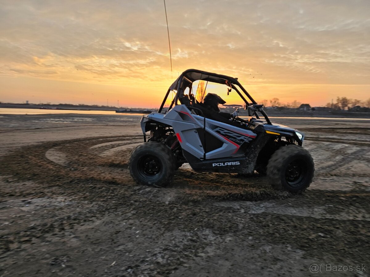 Predám buginu Polaris RZR 200