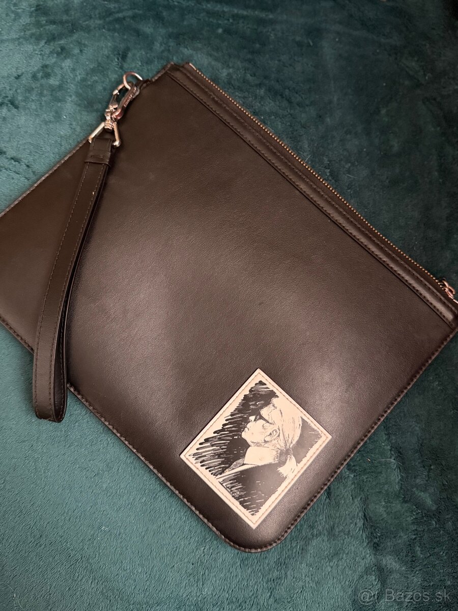 Karl lagerfeld clutch