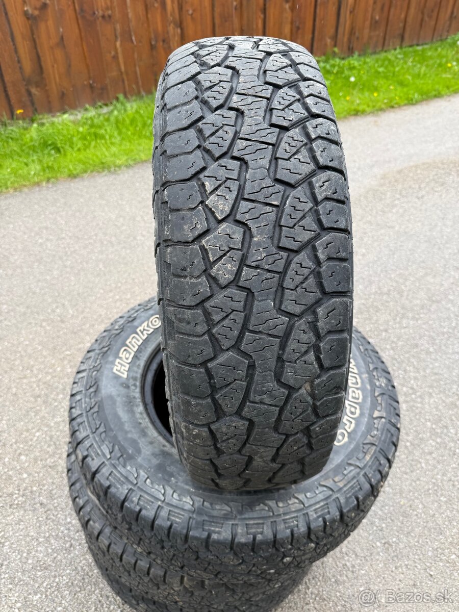 Hankook 235/75 R15