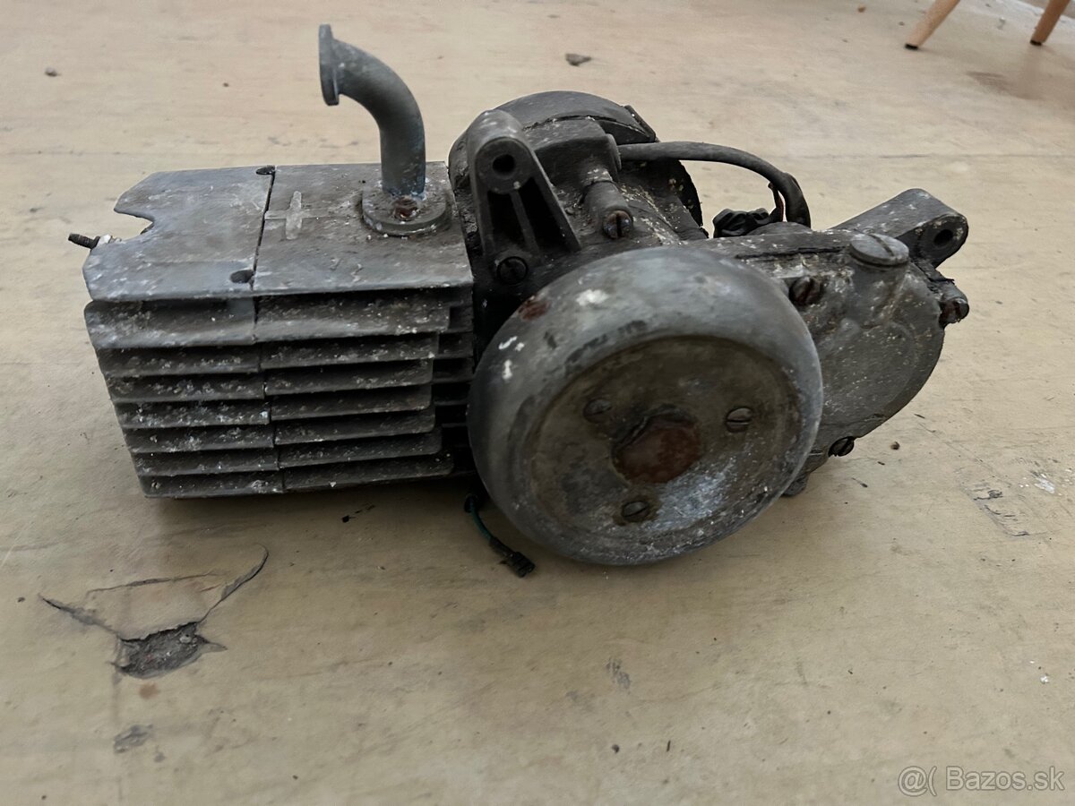 Motor babeta 207