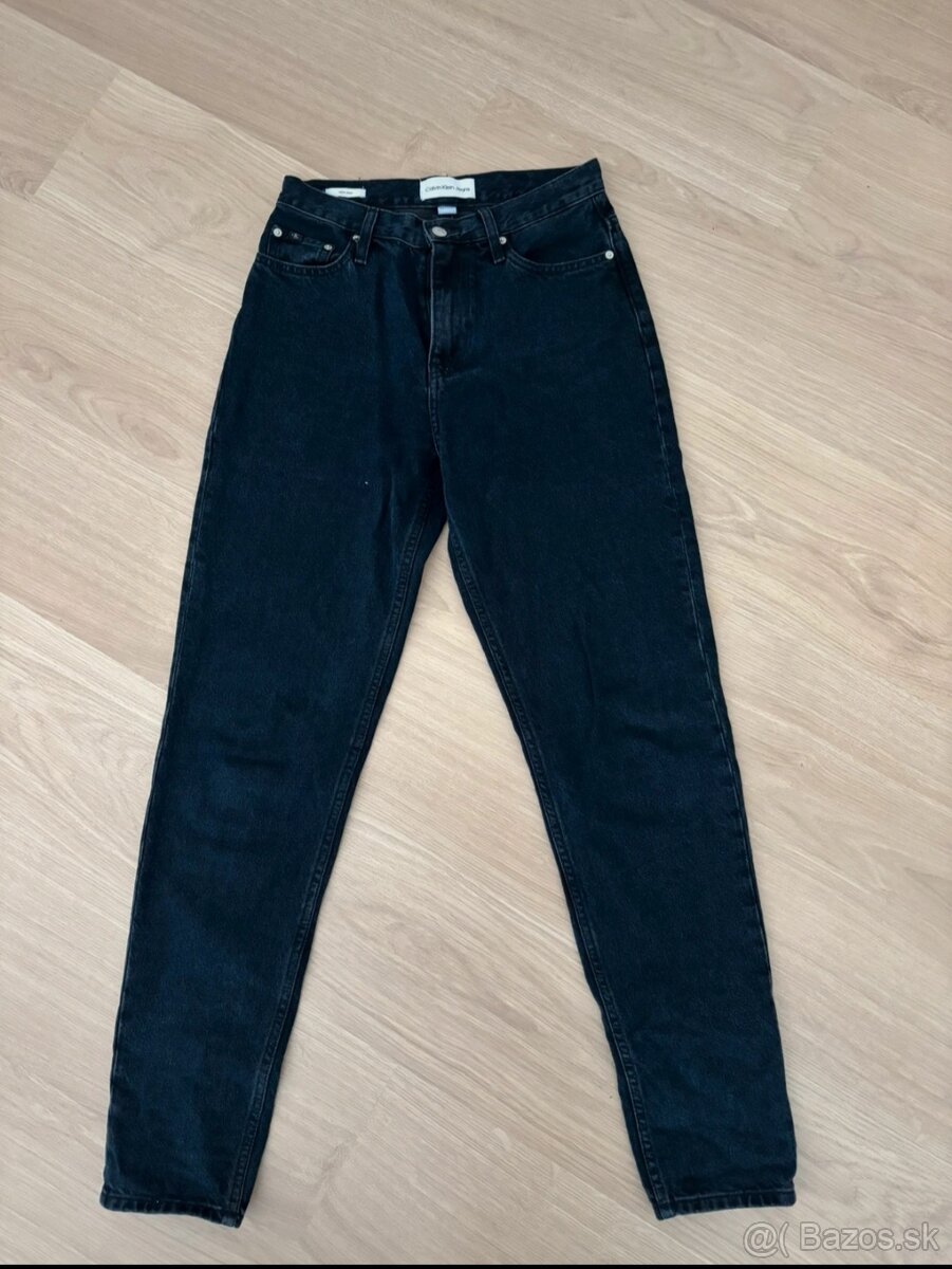 Mom džínsy zn. Calvin Klein