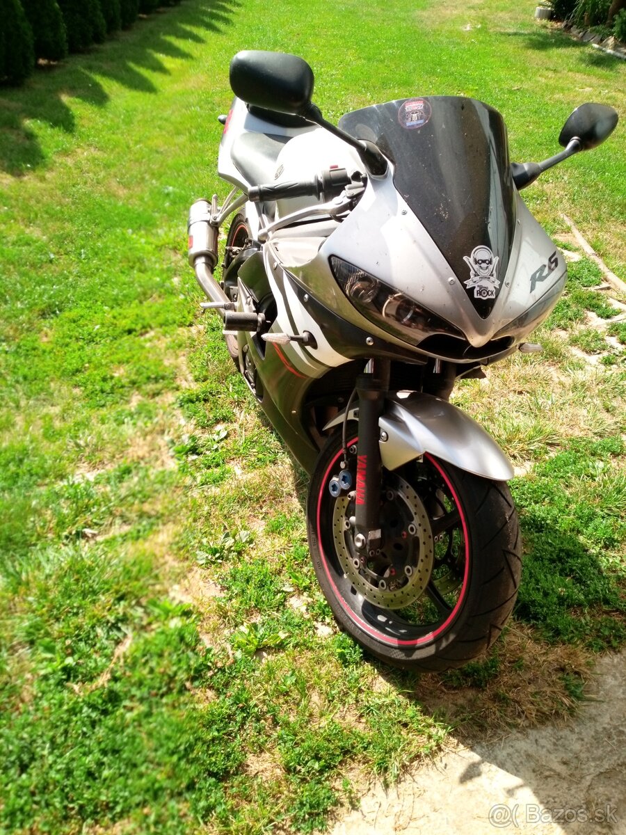 Yamaha R6