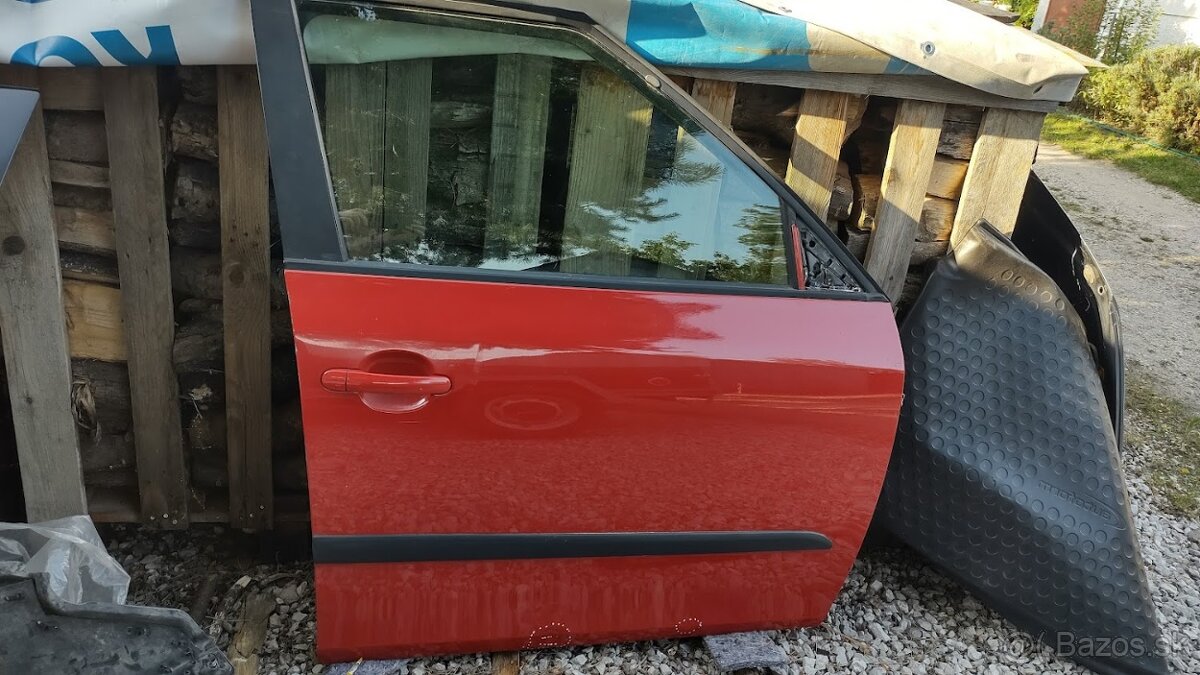 ŠKODA FABIA 2 Pravé predné dvere