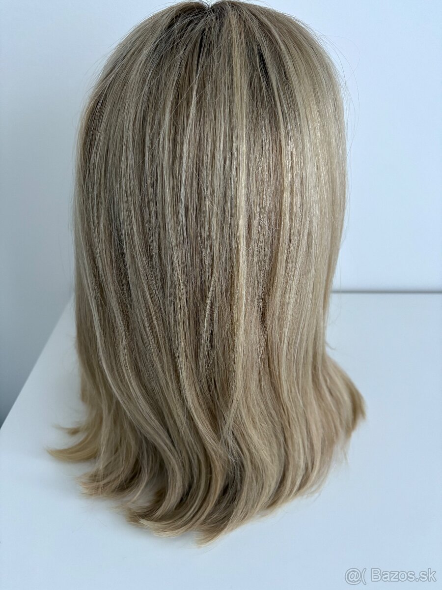 Parochňa z pravých vlasov