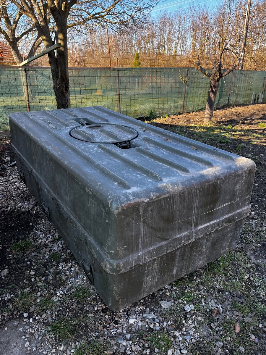 1000 litrová vojenská hliníková nádrž IBC