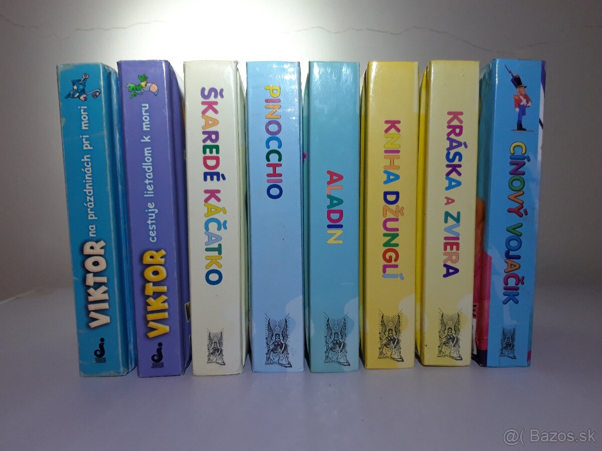 Pekné knižky s puzzle - 8ks