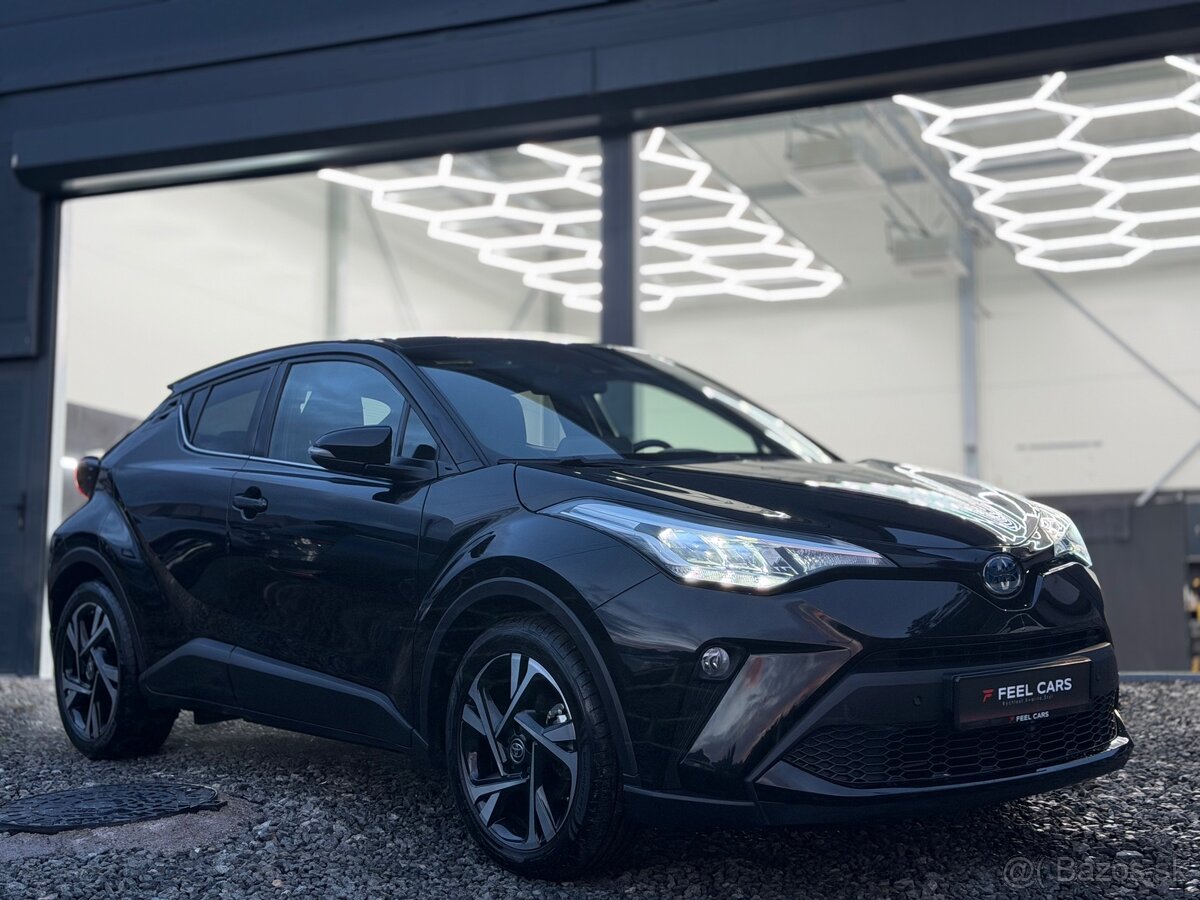 TOYOTA C-HR 2.0 HYBRID BUSINESS | 2022 | 49 000 km
