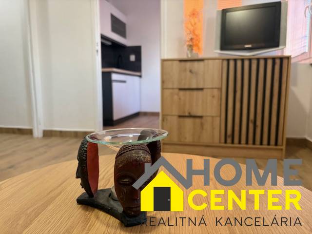 NA PRENÁJOM 1 izbový zrekonštruovaný byt v Komárne