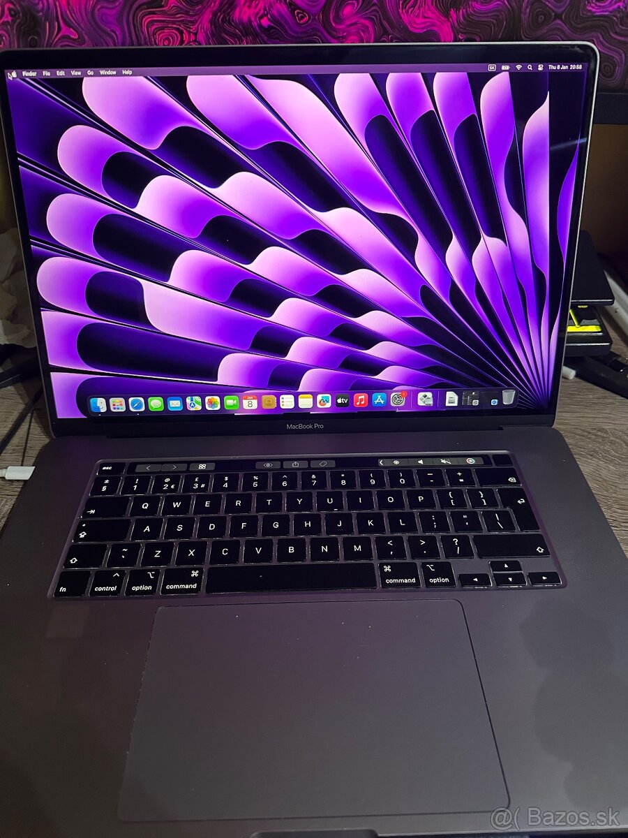 MacBook pro 2019 16inch