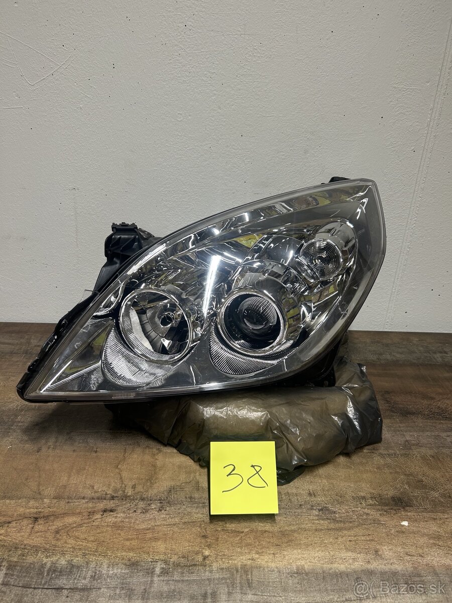 Ľavý predný svetlomet Opel Vectra 2002-2009