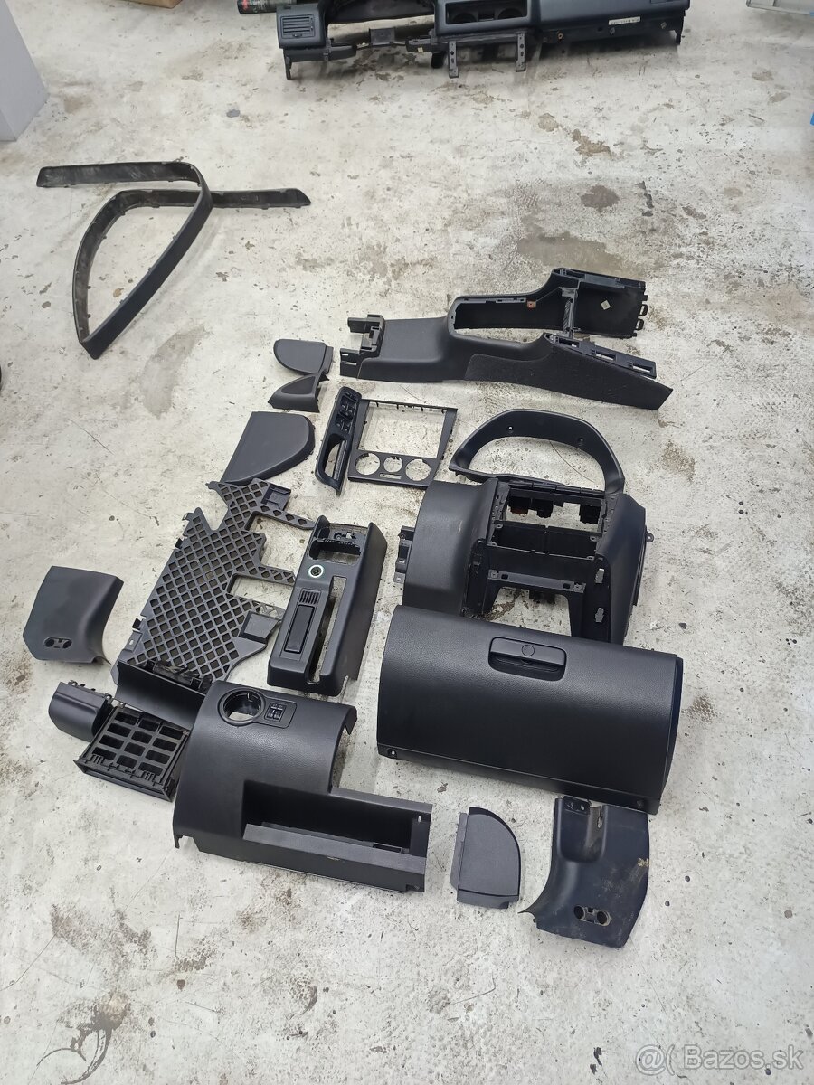 Škoda Octavia 1 diely interiéru.