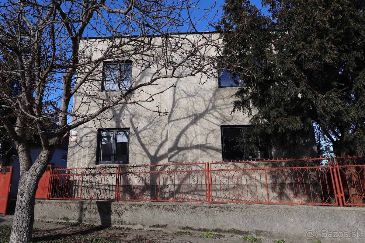 Z N Í Ž E N Á C E N A 5 izbový rodinný dom