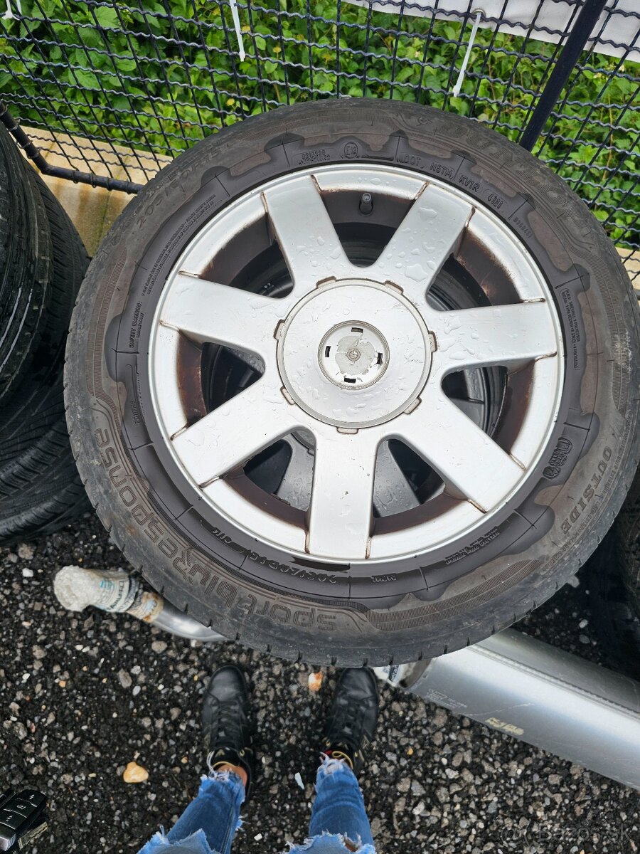 ŠKODA OCTAVIA DISKY + PNEU 205/60 R15 100€ 4ks.